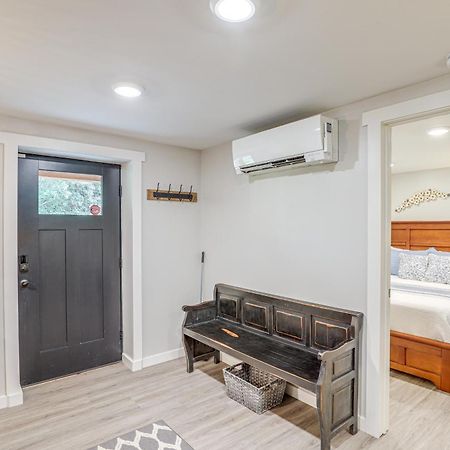 Modern Weaverville Apartment - Walk To Downtown! Exterior photo